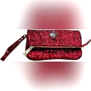 Stunning Simply Vera / Vera Wang Sequined Wristlet